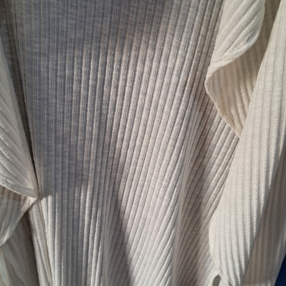 Branded Peach Long stylish Shrug slip - Picture 6 of 6